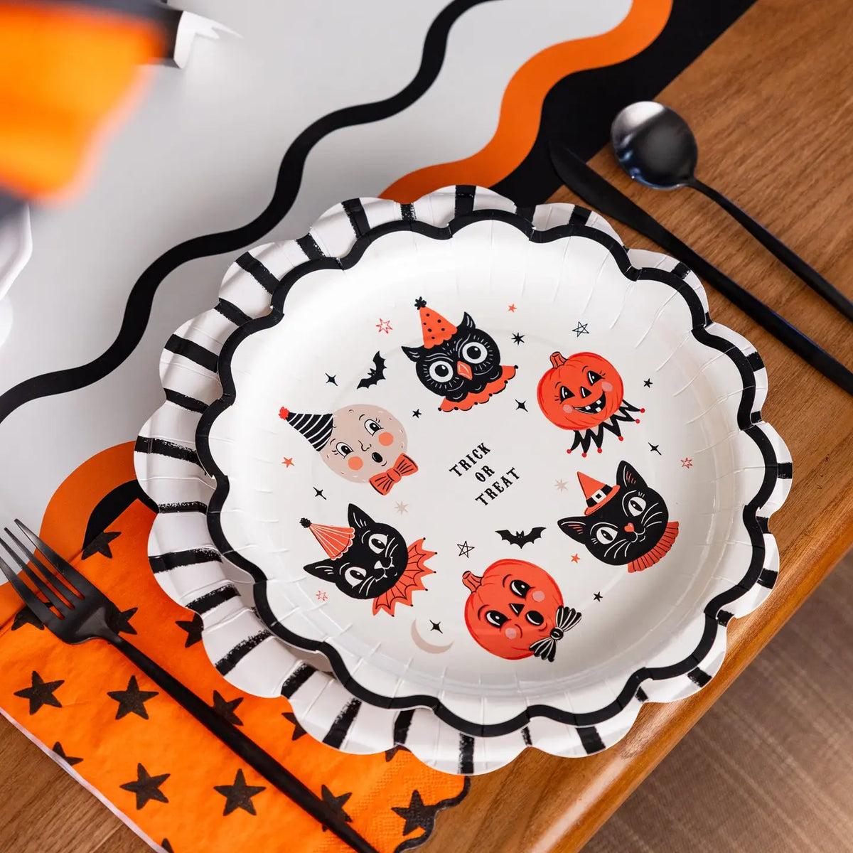 Vintage Halloween Characters Plates